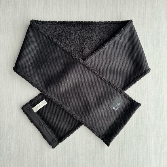 LULULEMON Customizable Snap Skinny Fleece Scarf OS Black Gorpcore Outdoor Casual - Picture 4 of 13